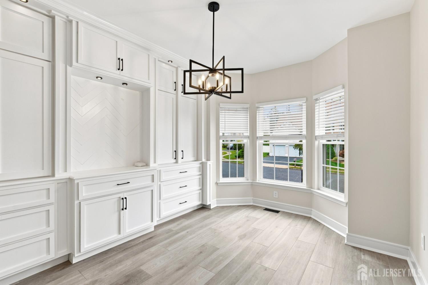 39 Violet Circle Howell NJ 07731
