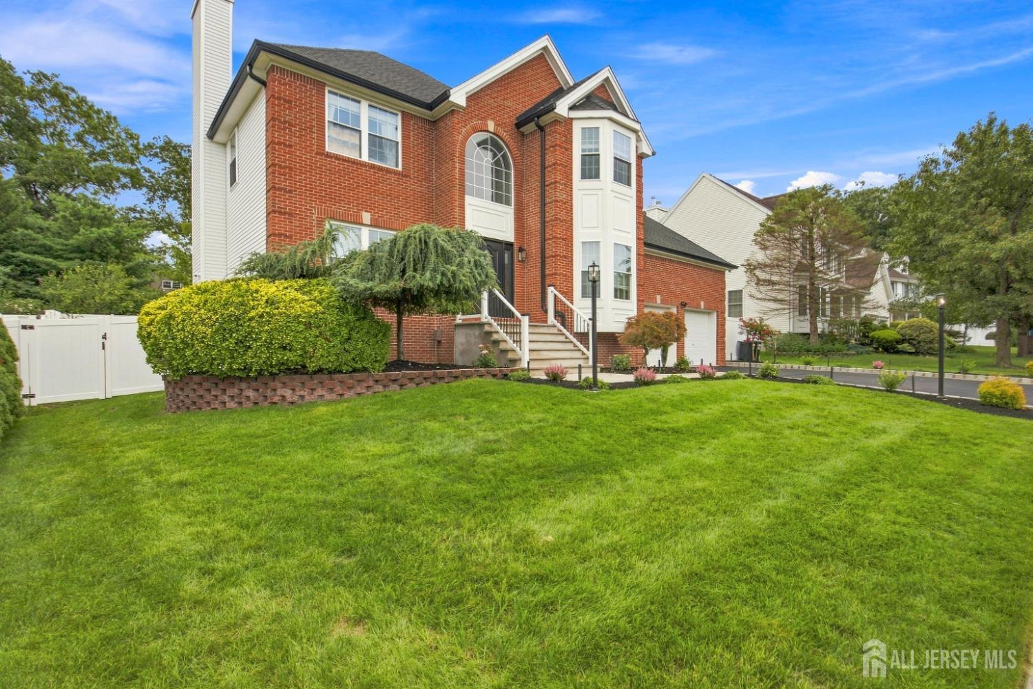 39 Violet Circle Howell NJ 07731