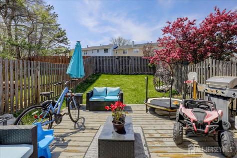 19 W Byrnes Lane Sayreville NJ 08872