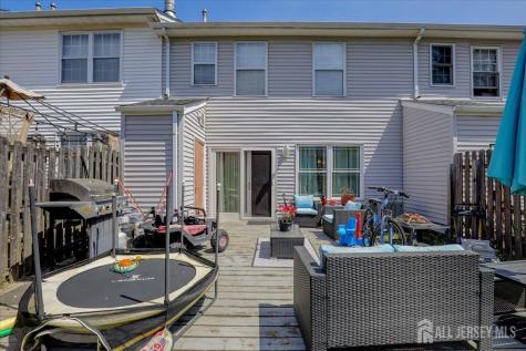 19 W Byrnes Lane Sayreville NJ 08872