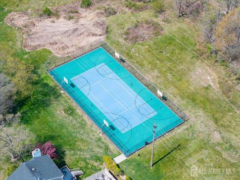 19 W Byrnes Lane Sayreville NJ 08872