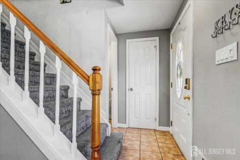 19 W Byrnes Lane Sayreville NJ 08872