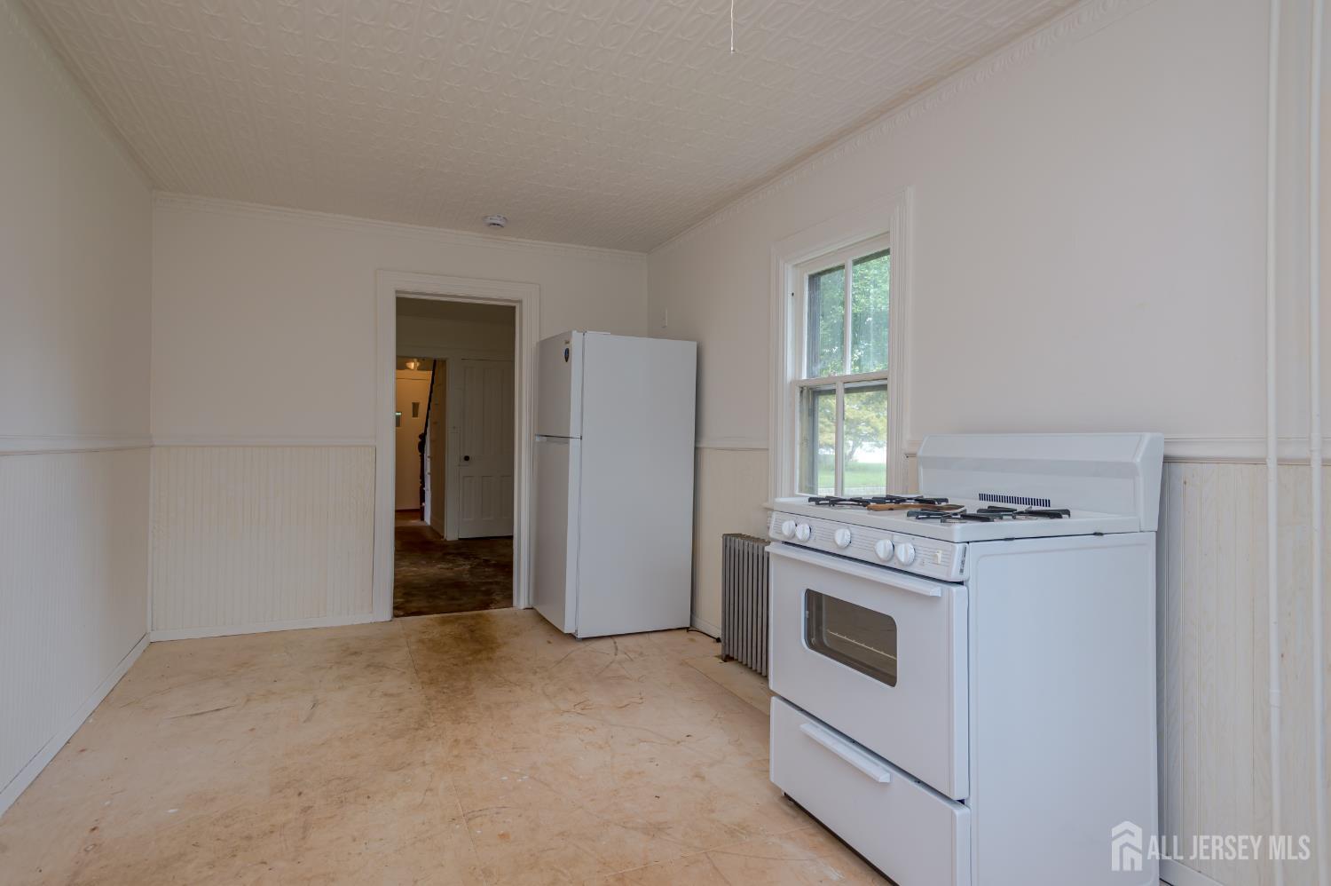 211 Main Street Spotswood NJ 08884