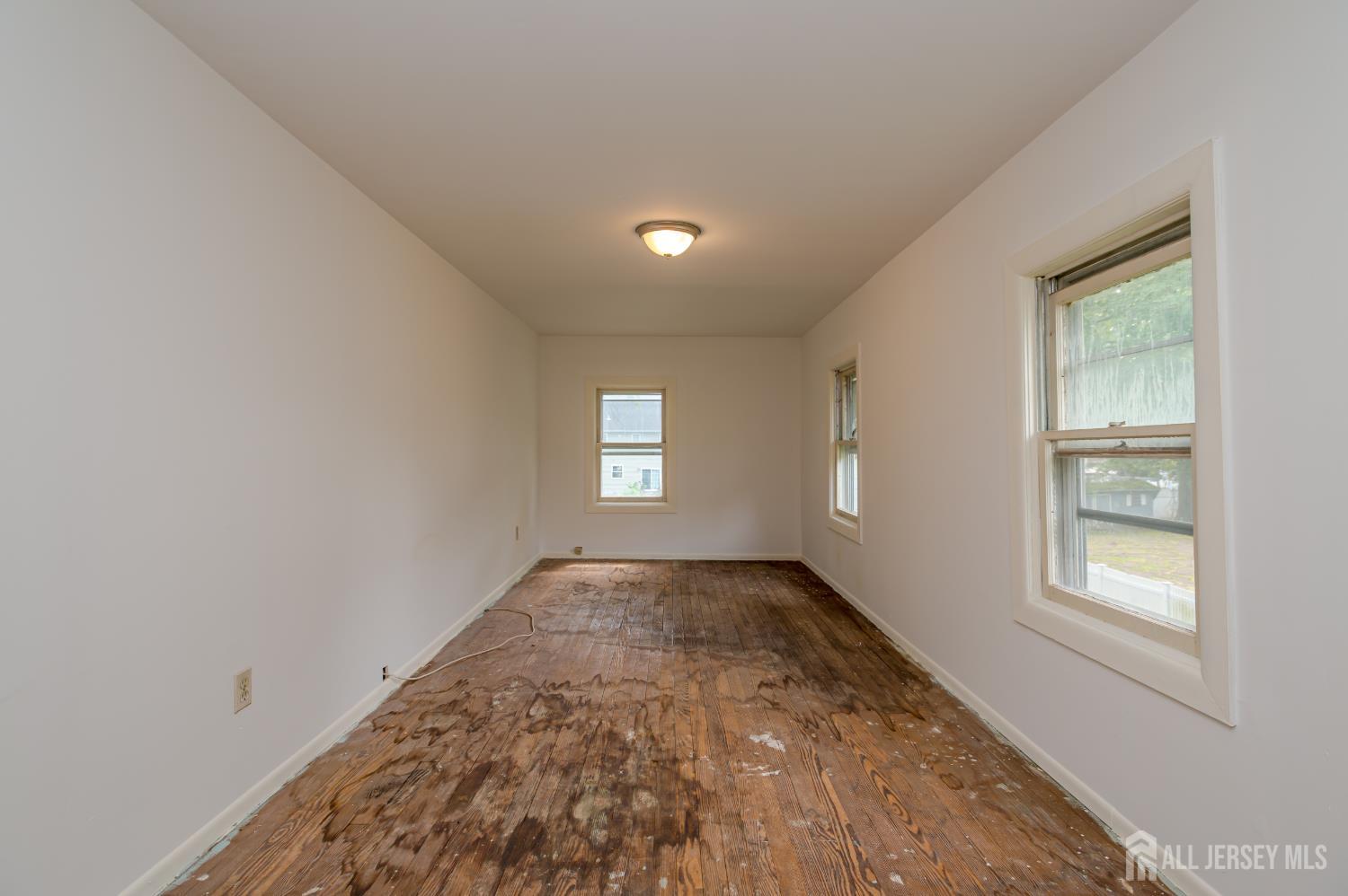 211 Main Street Spotswood NJ 08884