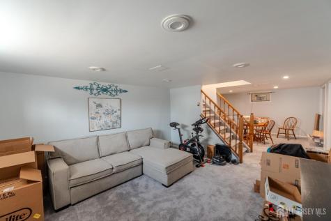 130 Loretta Street Hopelawn NJ 08861