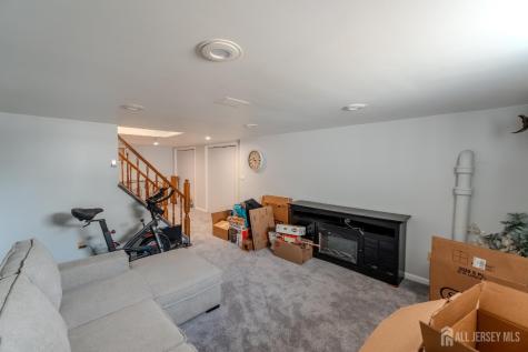 130 Loretta Street Hopelawn NJ 08861