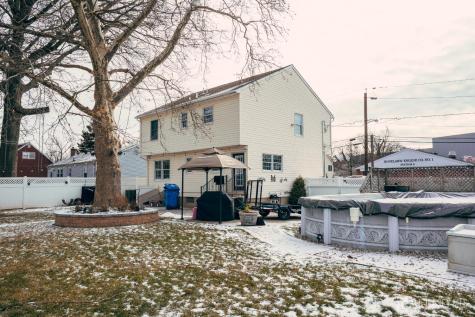 130 Loretta Street Hopelawn NJ 08861