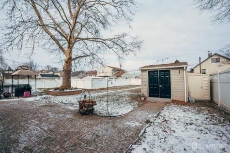 130 Loretta Street Hopelawn NJ 08861