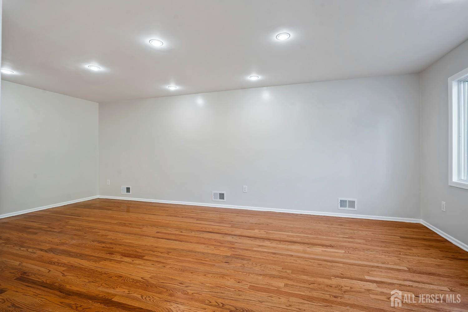 31 Edward Street East Brunswick NJ 08816