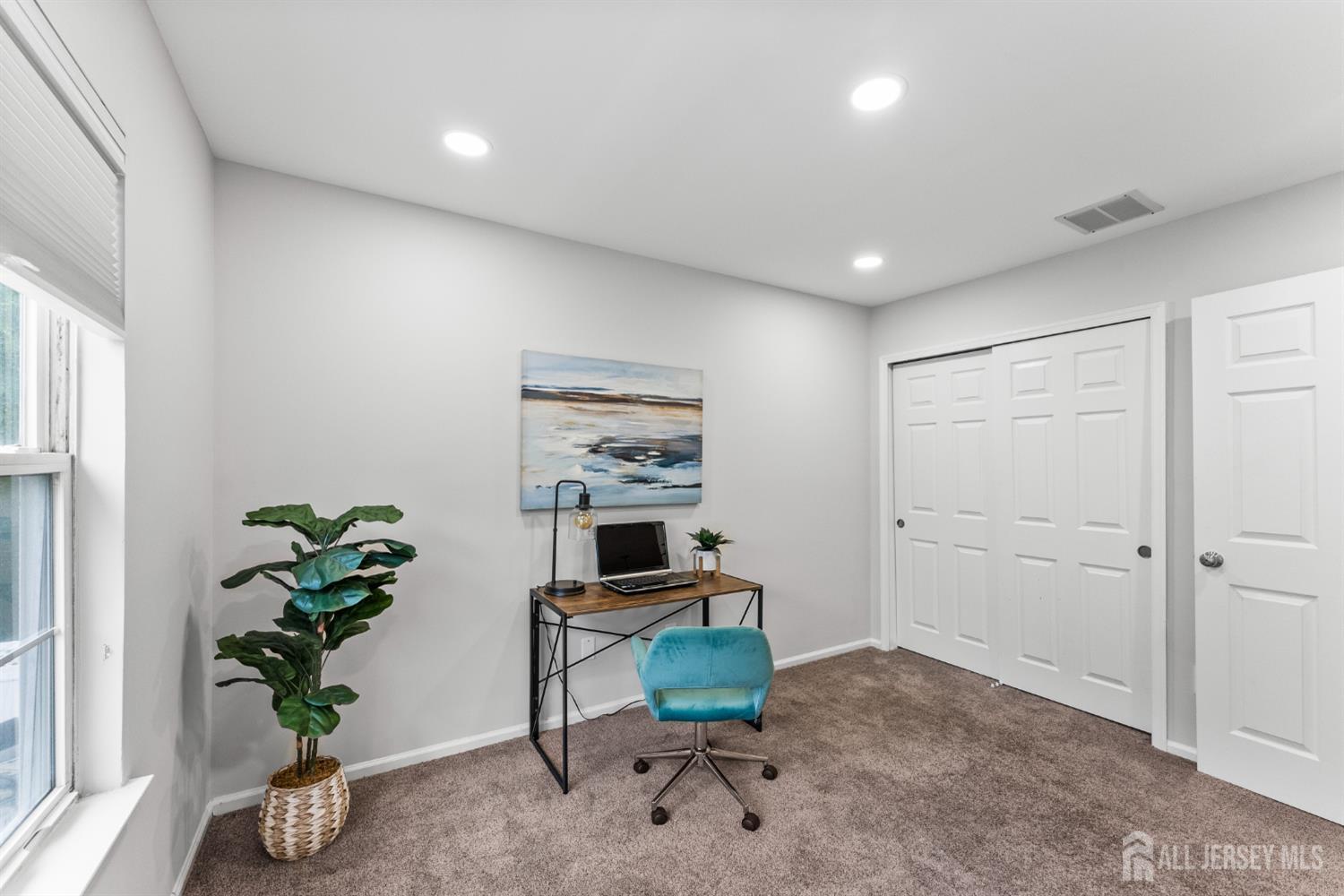 6 Windsong Circle East Brunswick NJ 08816