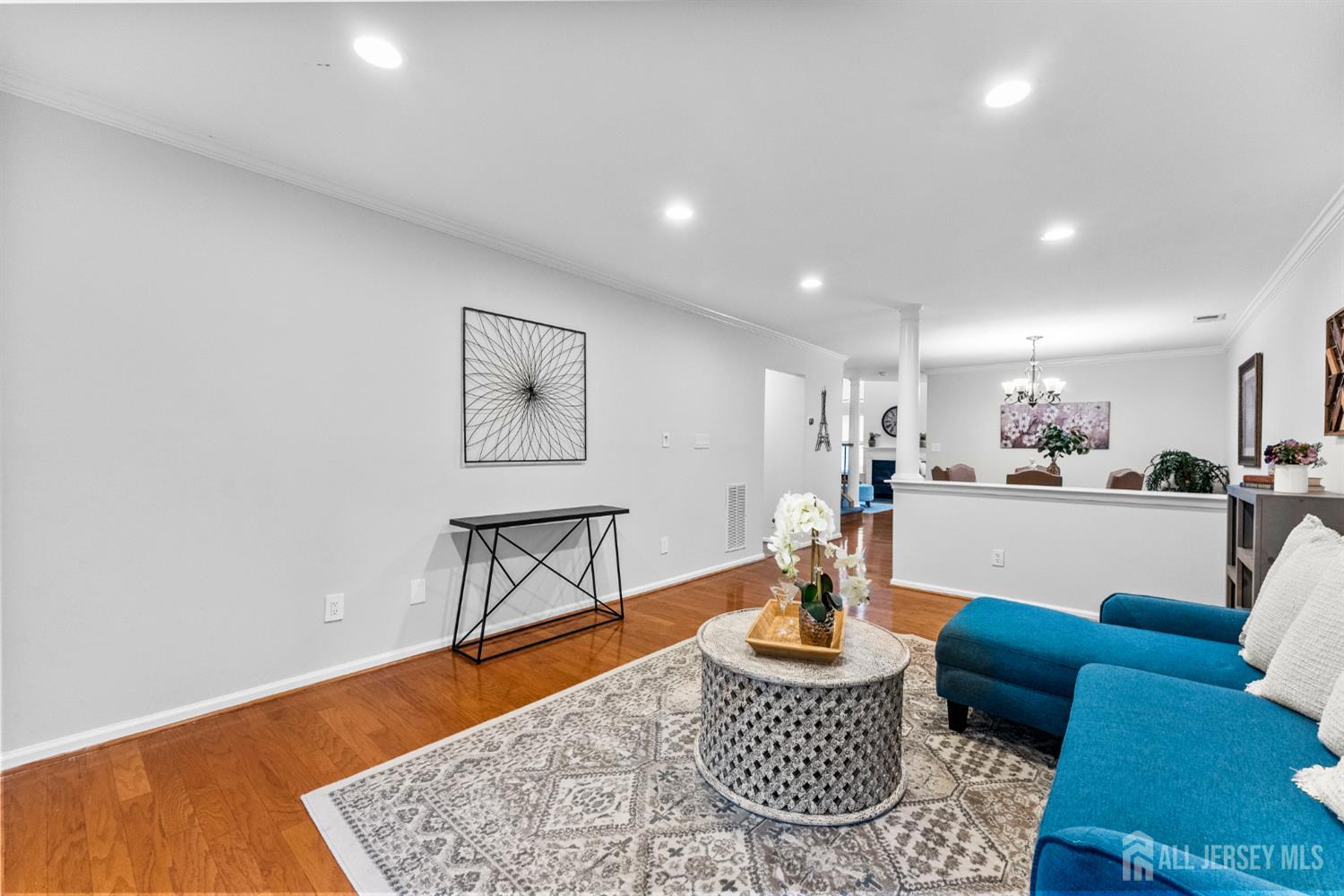 6 Windsong Circle East Brunswick NJ 08816