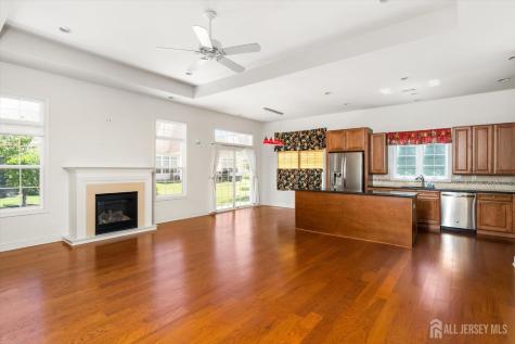 24 Ravenslake Road Monroe NJ 08831