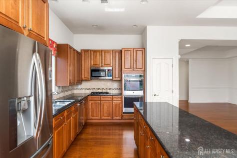 24 Ravenslake Road Monroe NJ 08831
