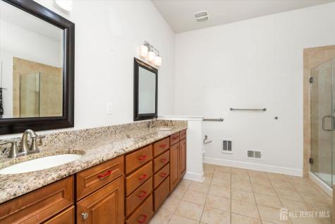 24 Ravenslake Road Monroe NJ 08831