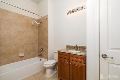 24 Ravenslake Road Monroe NJ 08831