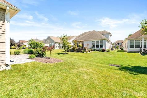 24 Ravenslake Road Monroe NJ 08831