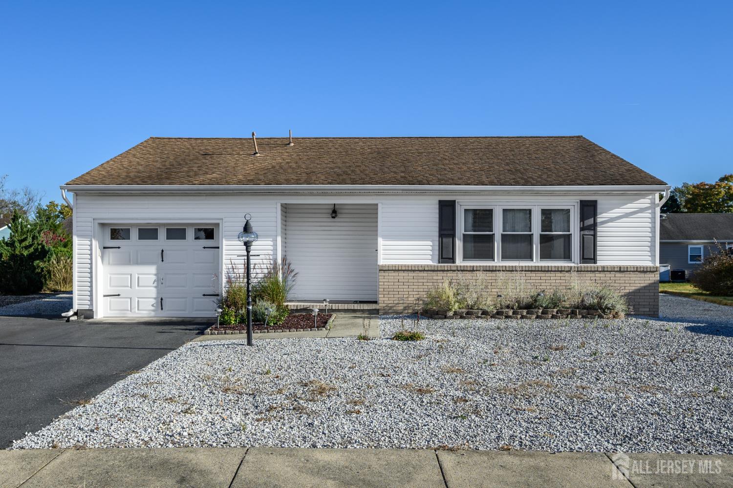 17 Wiltshire Court Toms River NJ 08757