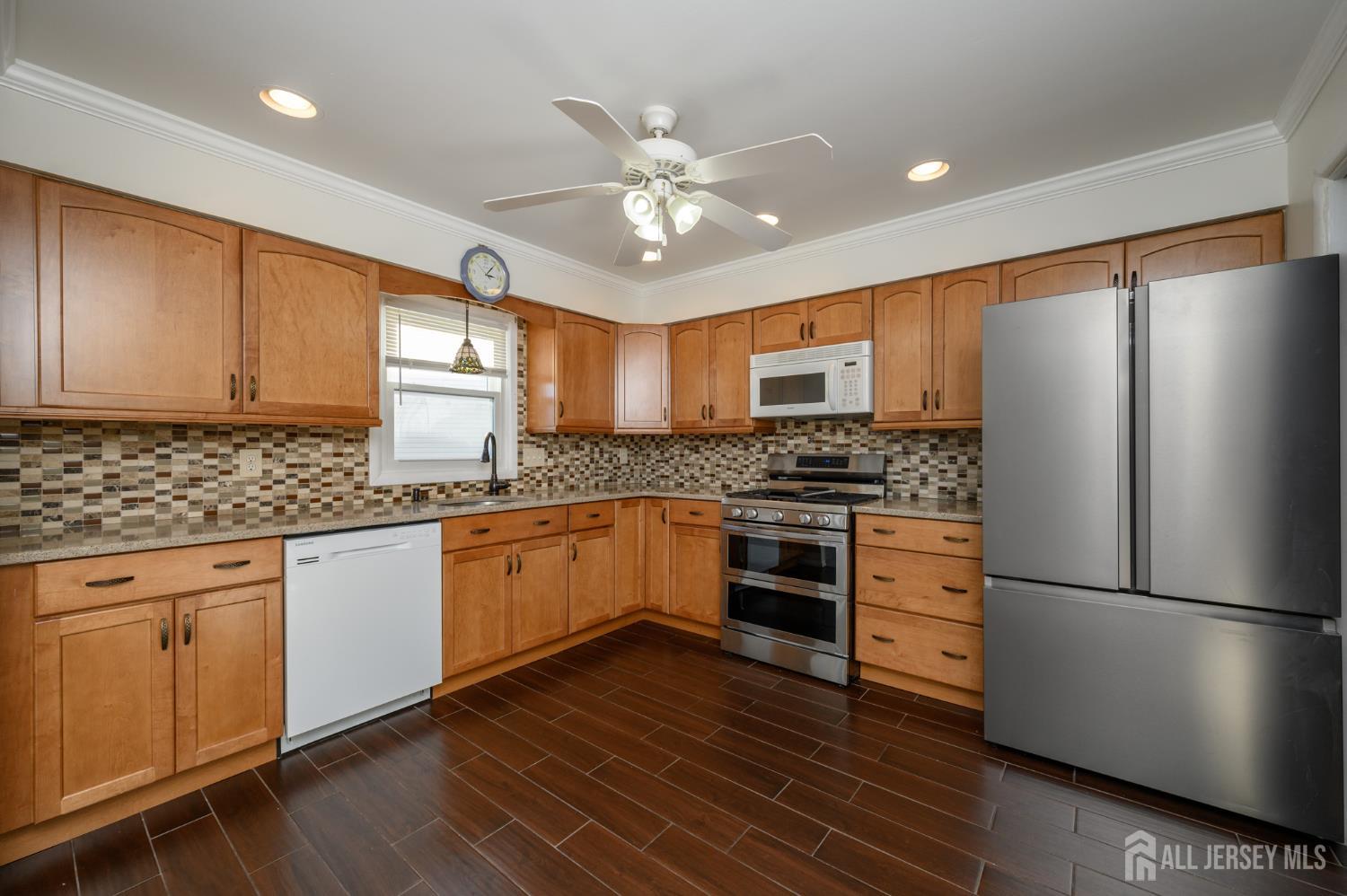 17 Wiltshire Court Toms River NJ 08757