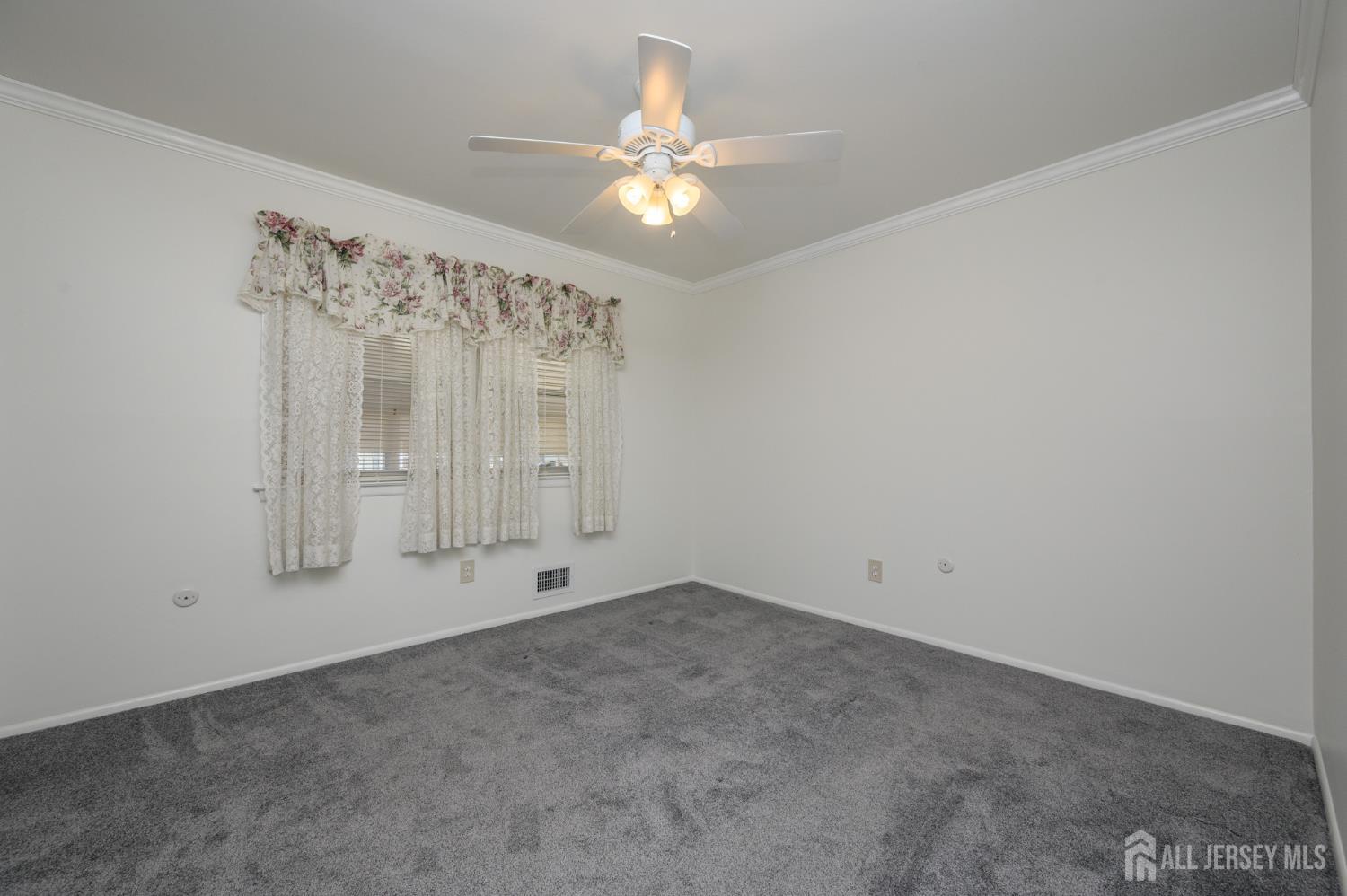17 Wiltshire Court Toms River NJ 08757