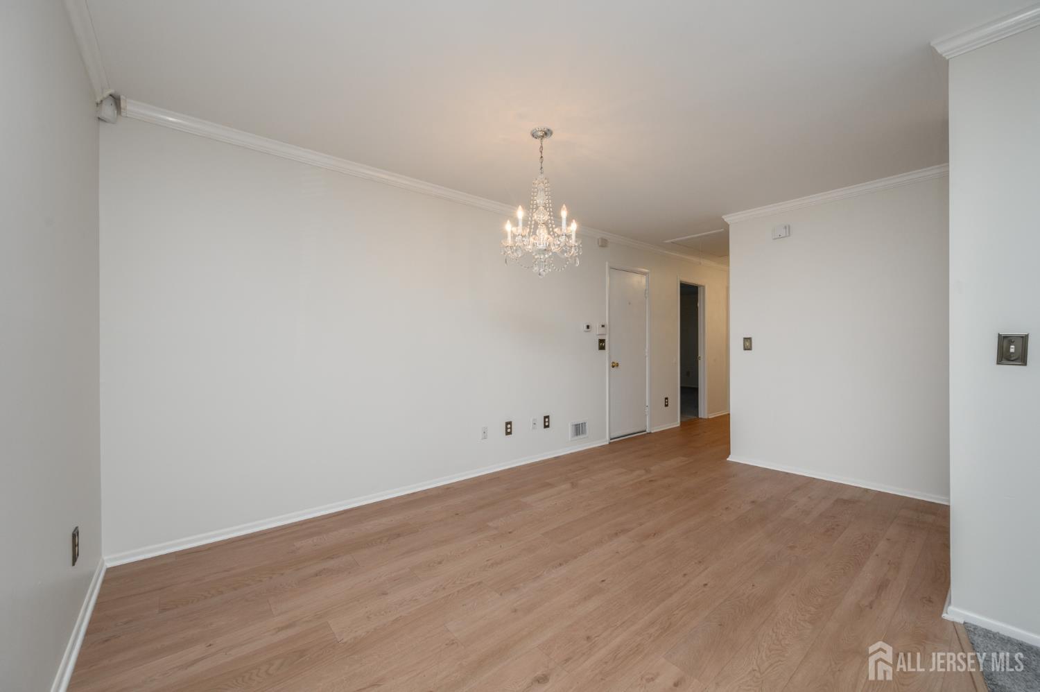 17 Wiltshire Court Toms River NJ 08757