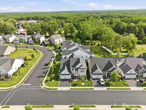 19 Whistling Straits Drive Monroe NJ 08831