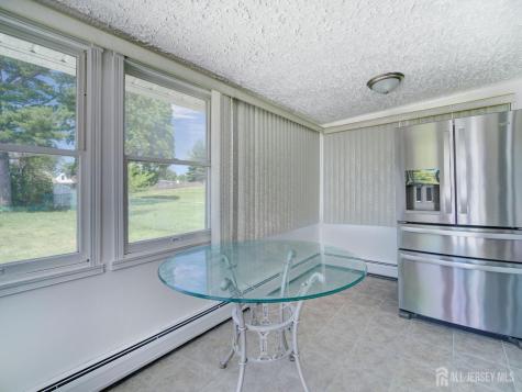 19 Jonquil Circle Fords NJ 08863