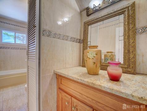 19 Jonquil Circle Fords NJ 08863