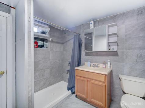 19 Jonquil Circle Fords NJ 08863