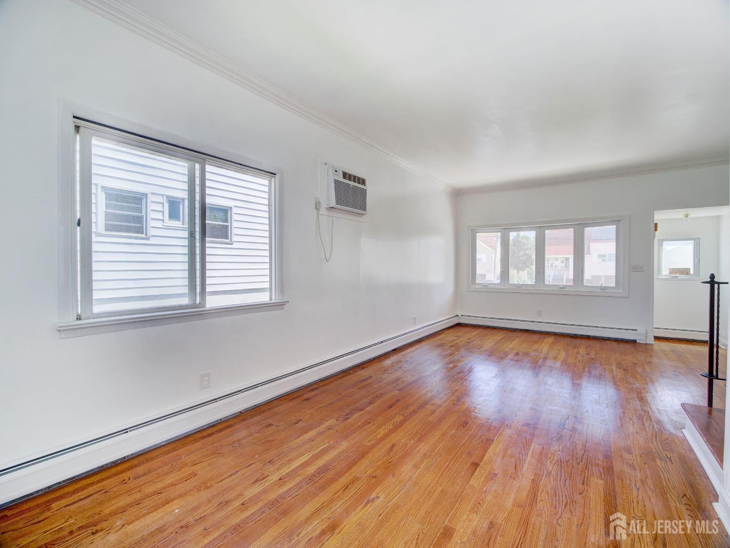 19 Jonquil Circle Fords NJ 08863