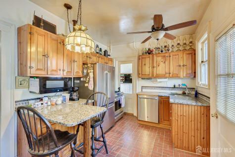 52 Spring Street Metuchen NJ 08840