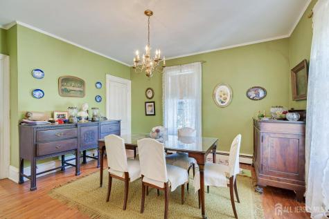 52 Spring Street Metuchen NJ 08840