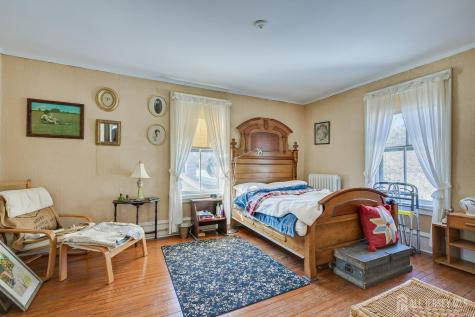 52 Spring Street Metuchen NJ 08840