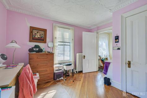 52 Spring Street Metuchen NJ 08840