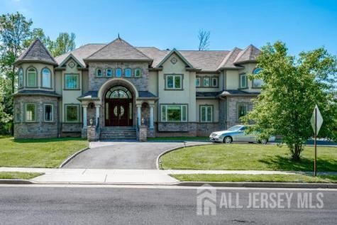 87 Ellmyer Road Edison NJ 08820