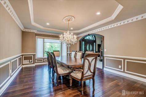 87 Ellmyer Road Edison NJ 08820