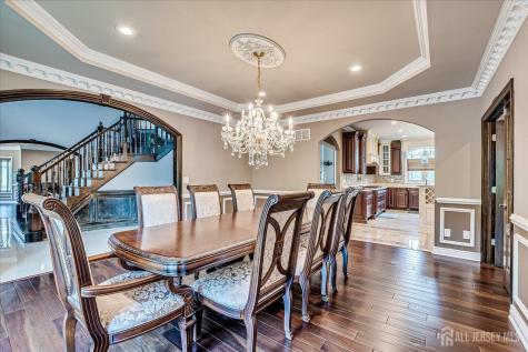 87 Ellmyer Road Edison NJ 08820
