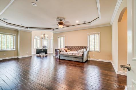 87 Ellmyer Road Edison NJ 08820