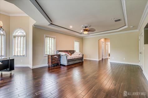 87 Ellmyer Road Edison NJ 08820