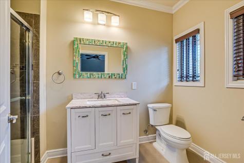 87 Ellmyer Road Edison NJ 08820
