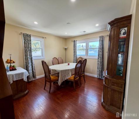 125 Hermann Street Carteret NJ 07008