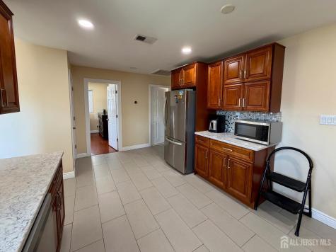 125 Hermann Street Carteret NJ 07008