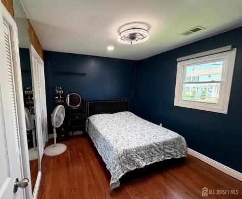 125 Hermann Street Carteret NJ 07008