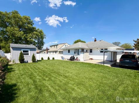 125 Hermann Street Carteret NJ 07008