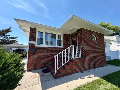 125 Hermann Street Carteret NJ 07008