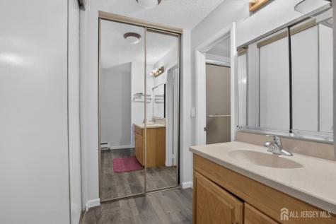 484 Fairton Drive Monroe NJ 08831