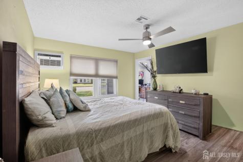 484 Fairton Drive Monroe NJ 08831