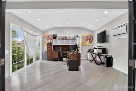 484 Fairton Drive Monroe NJ 08831