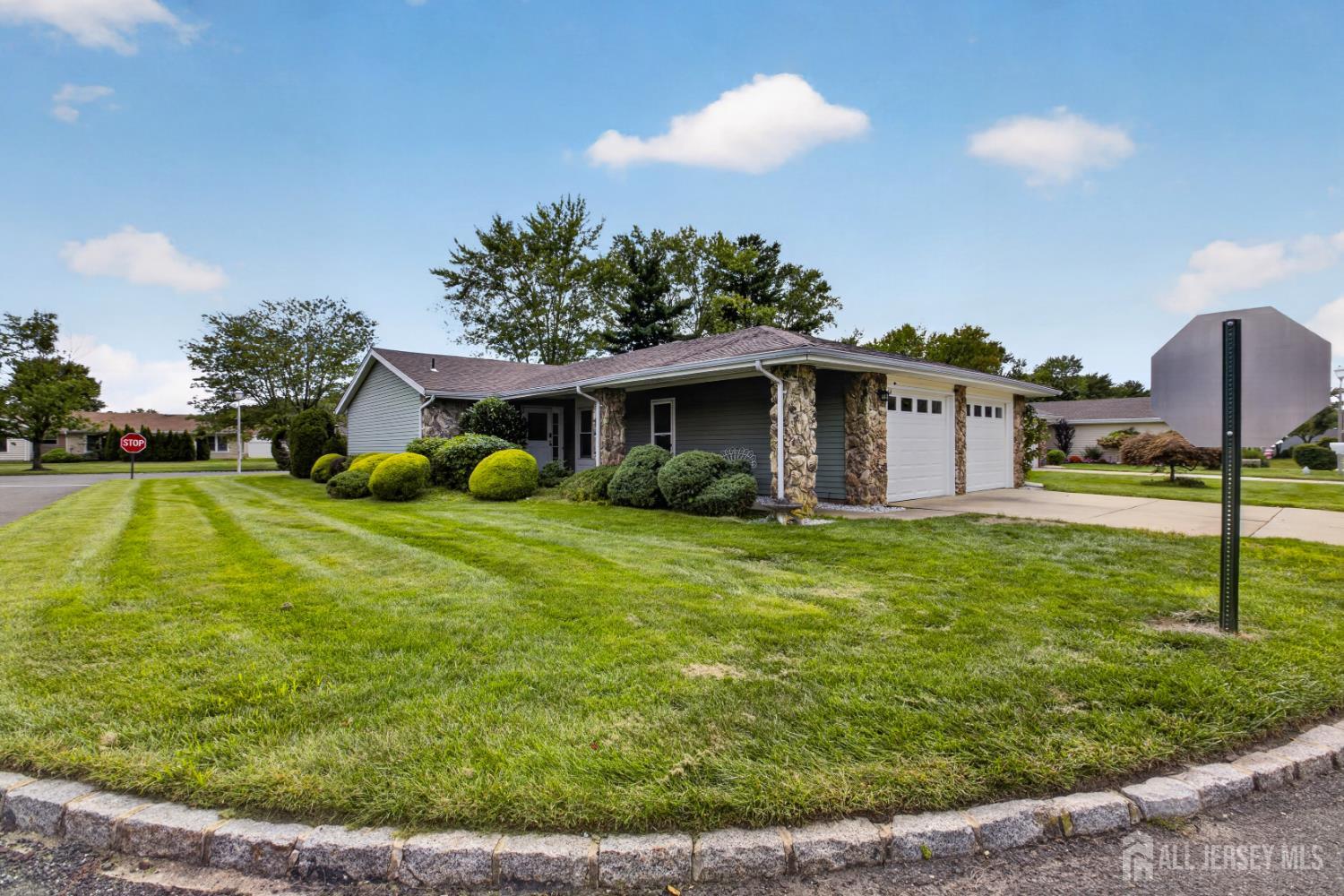 484 Fairton Drive Monroe NJ 08831