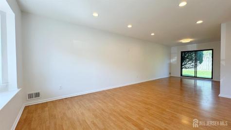 2904 Stonehedge Road Edison NJ 08820