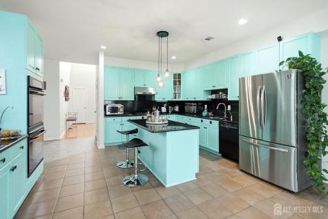 77 Timberhill Drive Franklin Twsp NJ 08823